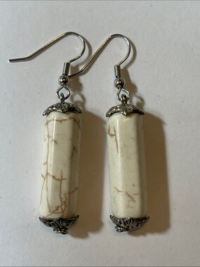 Cream Howlite Drop Earrings with Silver Accents